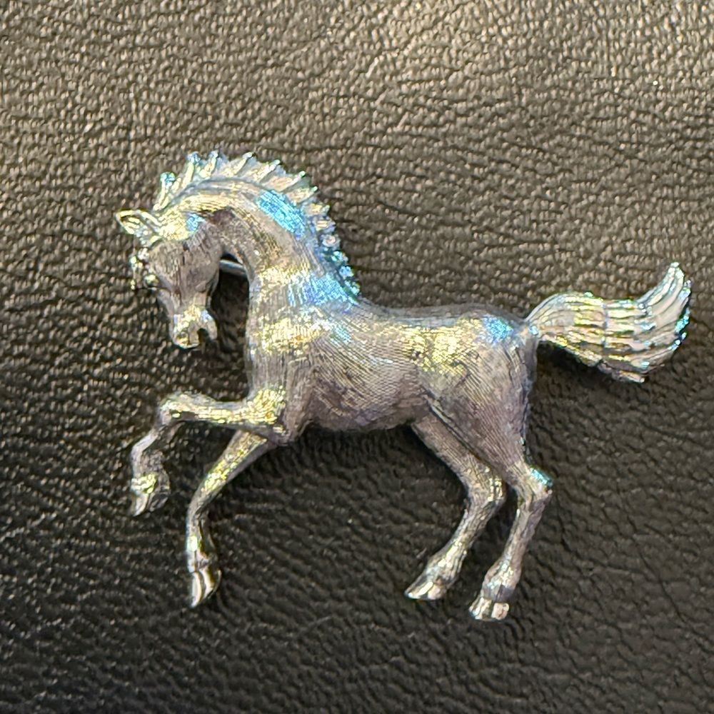 Monet Silver tone Horse Brooch/Pon